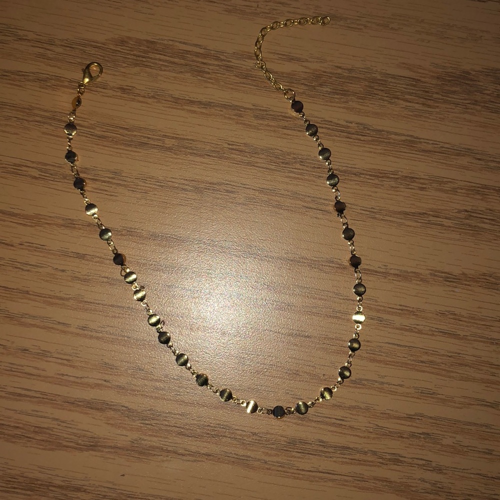 Gold circle choker